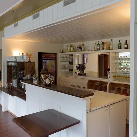 Hotel Marleen 3*